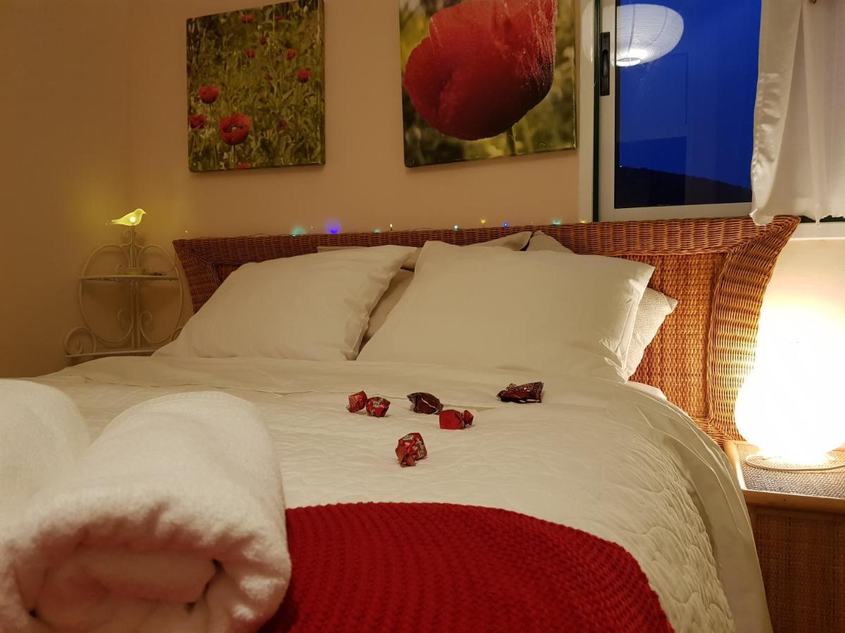 The Poppies Guest House - 100M Ocean - Private Spaces กันเดลาเรีย ภายนอก รูปภาพ